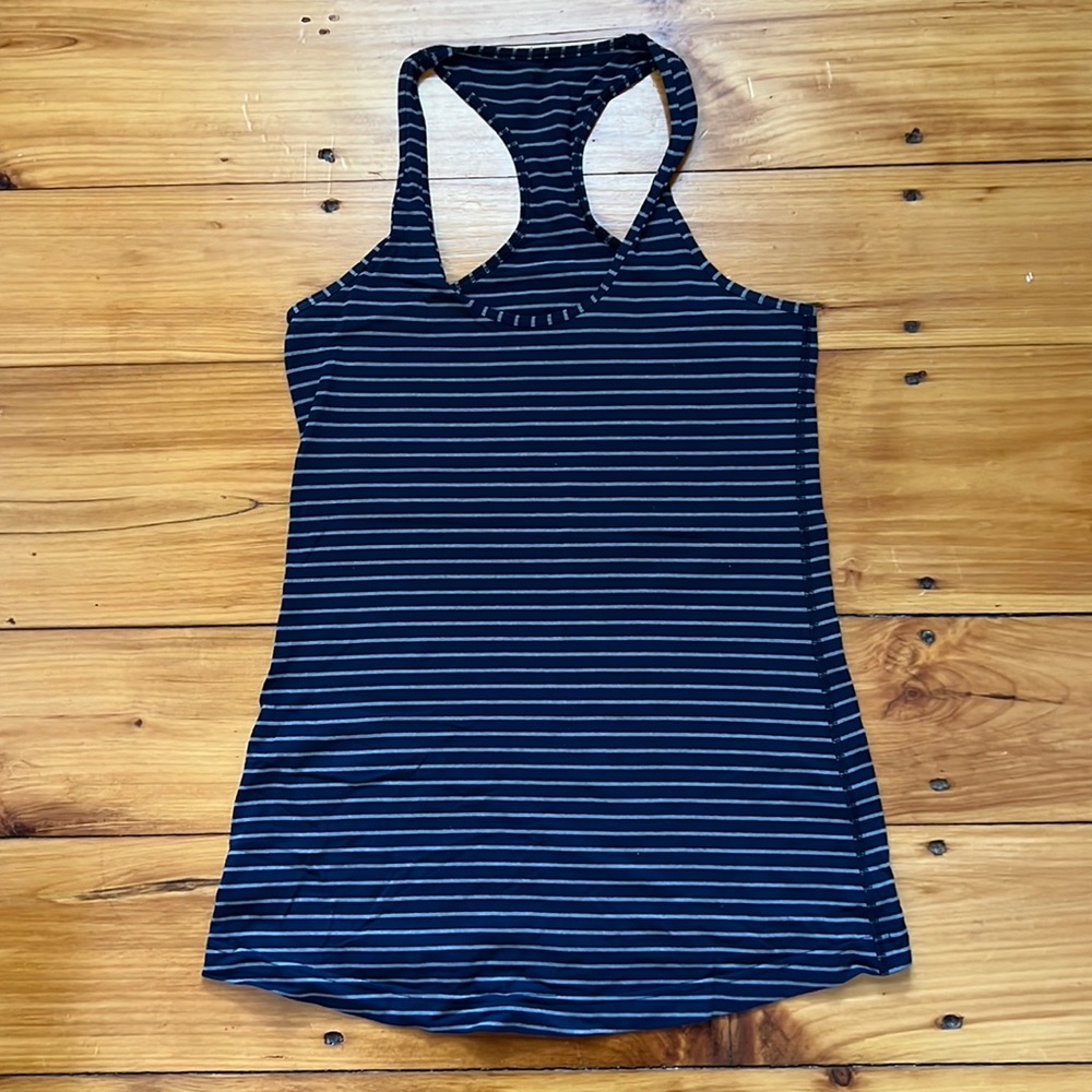 Lululemon Athletica racerback tank top. Womens size 8. Dark grey stripe.